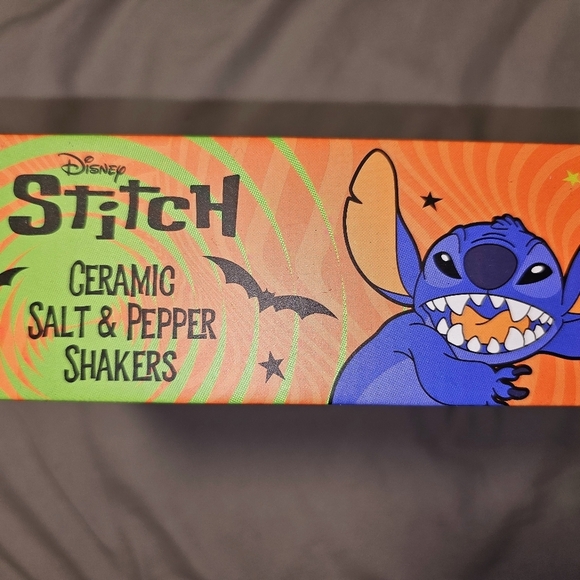 Disney Stitch and Scrump Halloween Skeleton Ceramic Salt and Pepper Shakers NEW - Picture 2 of 3